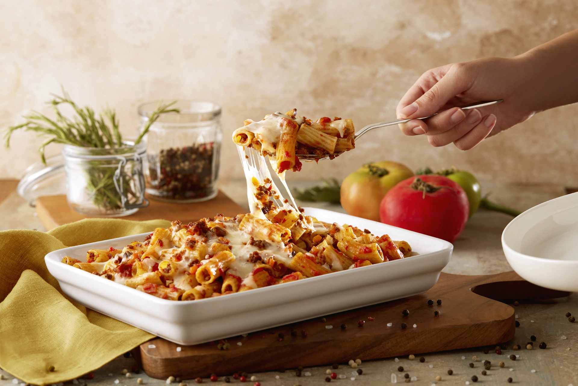 Baked rigatoni pasta prepared with premium ingredients and presented in a rustic serving dish for the Pastavilla Special Series collection.