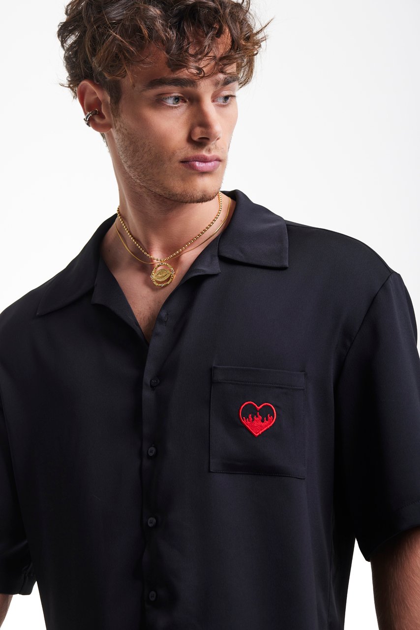 Professional commercial fashion studio photographs by Sinan Niyazi Kutsal for Je te veux, capturing young models in silk scarf crop tops, gradient kimonos, and premium embroidered shirts posing against a crisp white background.