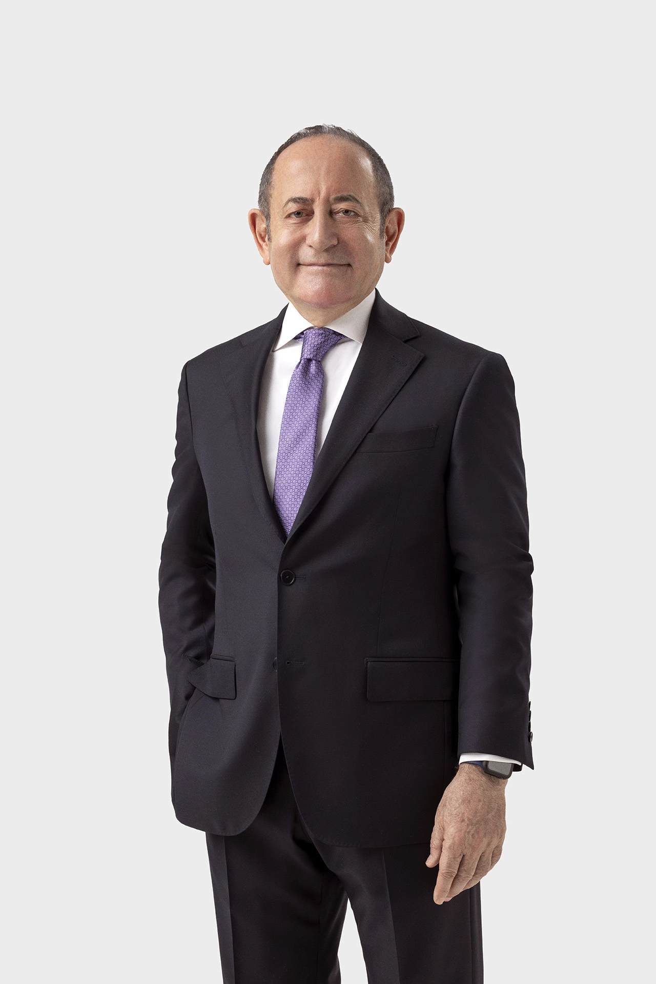 Portrait of Akif Hamzaçebi, CHP politician and former Member of Parliament, photographed for media and public communications.