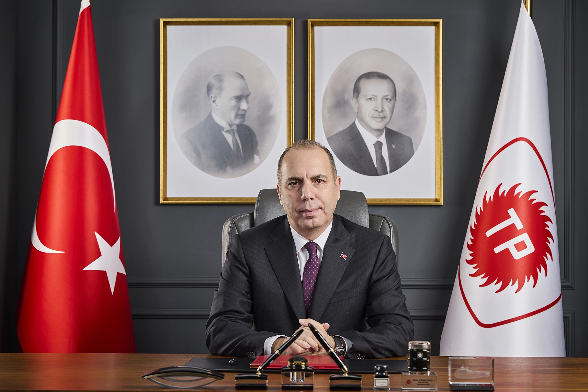 Cem Erdem, Türkiye Petrolleri (TPAO) Genel Müdürü için çekilen profesyonel kurumsal portre fotoğrafı.